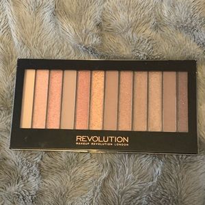 MAKEUP REVOLUTION LONDON ICONIC 3 PALETTE